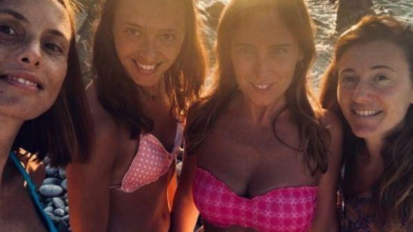 Boschi-Salvini, scontro su Twitter: "Io una mummia?" | E posta una foto in bikini