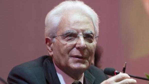 Terremoto, Mattarella: "La ricostruzione è una priorità nazionale"