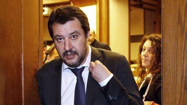 Governo, Salvini: "A disposizione solo con maggioranza certa"