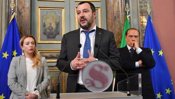 Salvini: "Governo col Pd? Berlusconi lo fa senza la Lega"