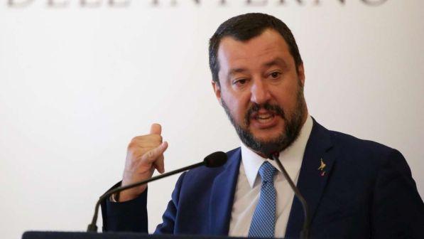Charter per l'Italia, Berlino smentisce: "Nessun rimpatrio immiente"