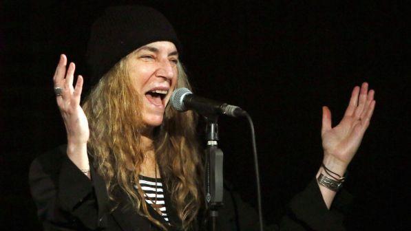 Patti Smith, la poetessa del rock in Italia: laurea ad honorem e tour