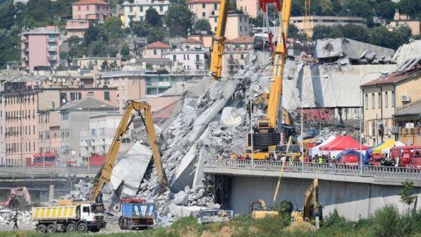 Genova, crollo ponte: 6 mln costi in più al mese per autotrasporto