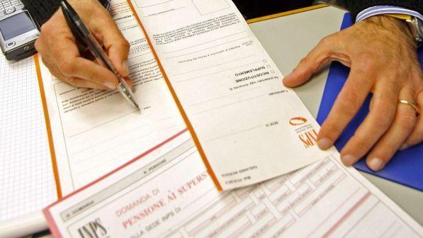 Def, riforma delle pensioni: divieto di cumulo per chi lascia a 62 anni