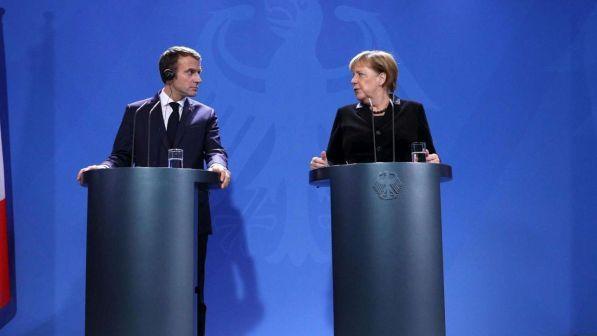 Trattato Germania-Francia, contestati Merkel e Macron