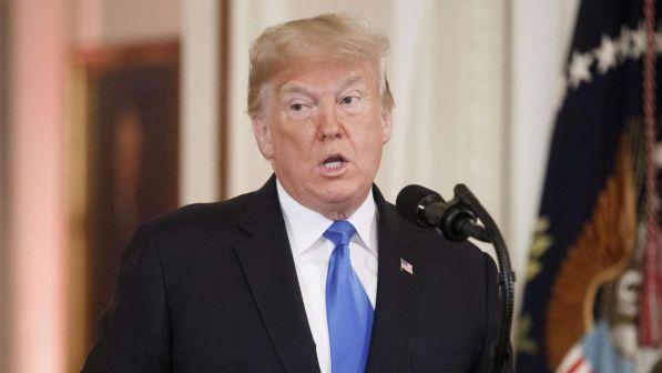 Usa, Pelosi: "I dem chiedono l'impeachment di Trump"