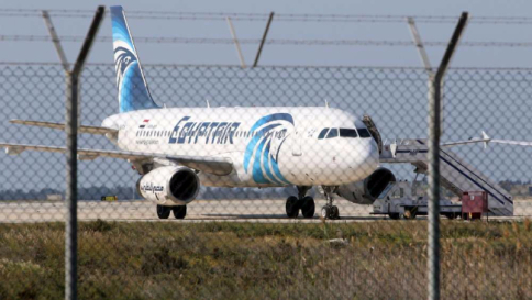 EgyptAir, in ostaggio 4 stranieri