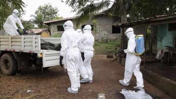 Oms: vaccino contro l'Ebola giudicato efficace al 100 per cento