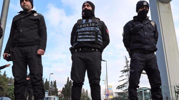 Attentato a Istanbul, blitz della polizia: fermato un uomo