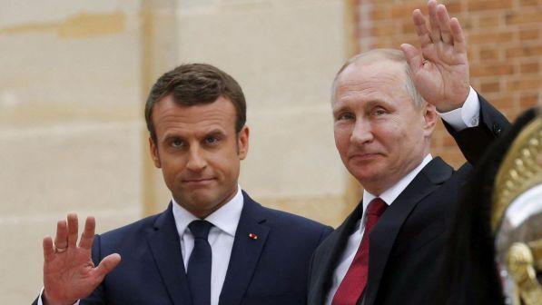 Siria, Putin avverte Macron: "No ad atti impulsivi e pericolosi"