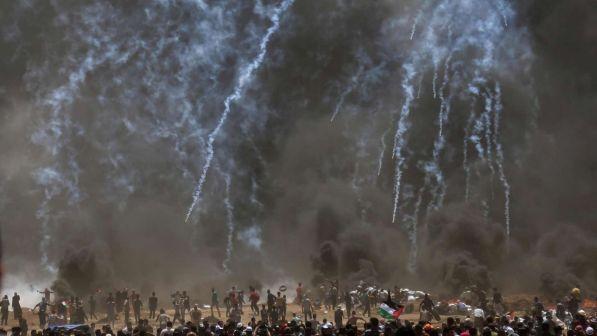 Scontri a Gaza, si aggrava il bilancio delle vittime: 58 i morti