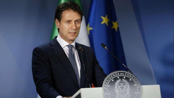 Migranti, Conte: "Serve comitato di crisi Ue" E ammette "Ho votato Prodi e il Pd, poi M5s"