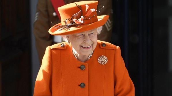 Londra, la regina Elisabetta è social: ecco il suo primo post su Instagram