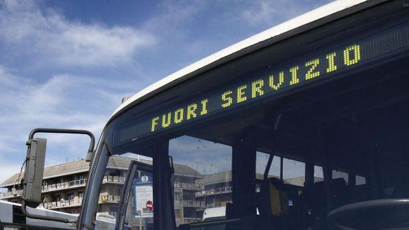 Def, Regioni: "Mancano 300 milioni di euro, a dicembre bus fermi"