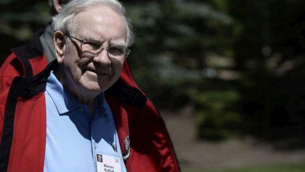 Buffett, pranzo con guru all'asta per oltre 3,3 milioni di dollari