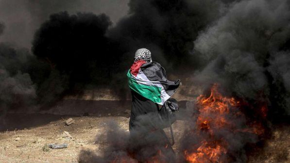Gaza, nuovi scontri alla frontiera: diversi morti e oltre 600 feriti