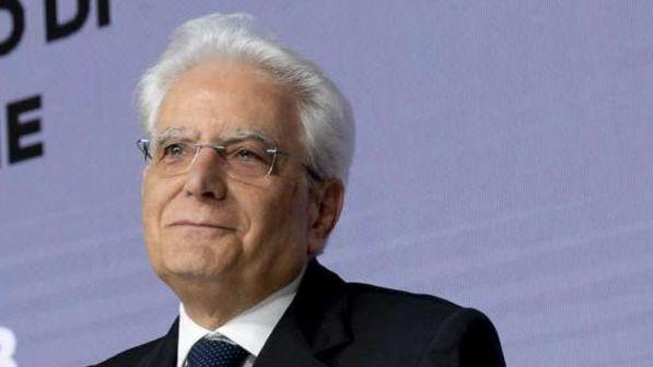 Mattarella: "Segnali di tensioni pesano sulla fiducia"