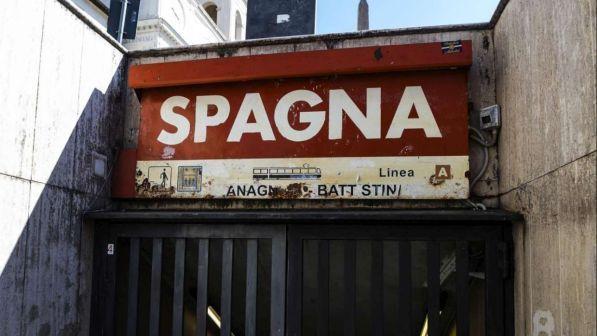 Roma, riaperta dopo un mese e mezzo la stazione della metro Spagna