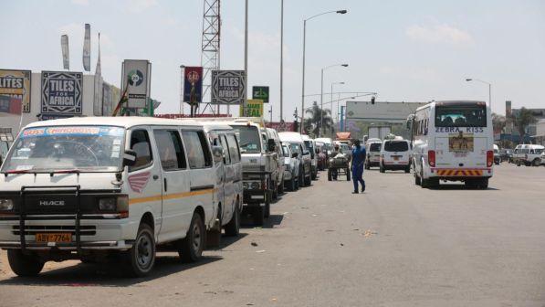 Zimbabwe, scontro frontale tra autobus: almeno 47 morti