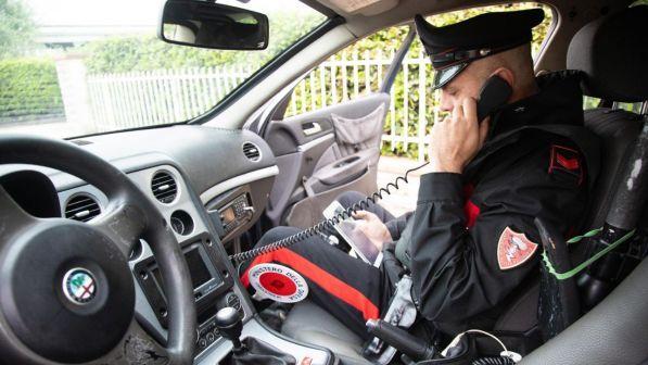 Siena, finsero di aver subito attacco con acido dai suoceri: coniugi arrestati
