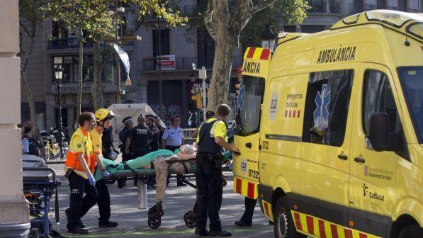 Attentato Barcellona, governo locale: 13 morti e almeno 50 morti