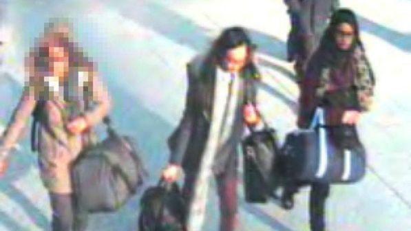 Fuggita in Siria per unirsi all'Isis, 19enne britannica vuole tornare a casa
