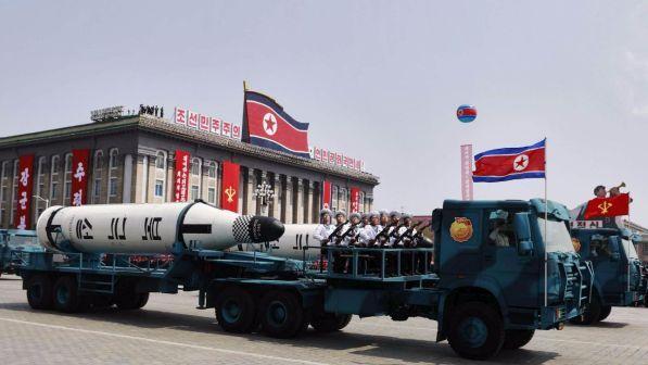 Nord Corea, Cina: "Usa e Pyongyang frenino parole irritanti"