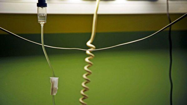 Cina, si sveglia dal coma dopo 12 anni: al suo fianco la mamma ormai 75enne