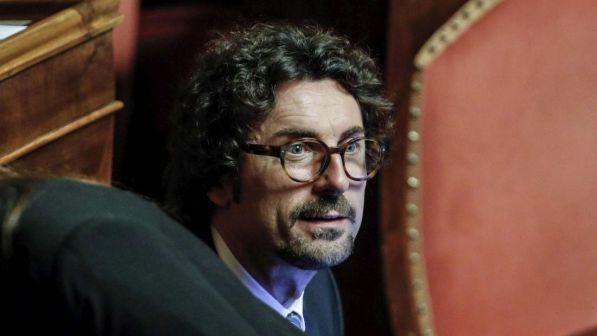 Migranti, Toninelli: "A Tripoli centro di coordinamento soccorsi"