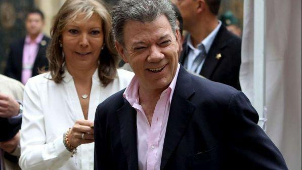 Colombia: presidente Santos saluta il Parlamento con ex guerriglieri