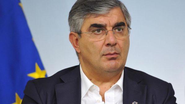 Abruzzo, Gasparri: D'Alfonso lascia presidenza della Regione