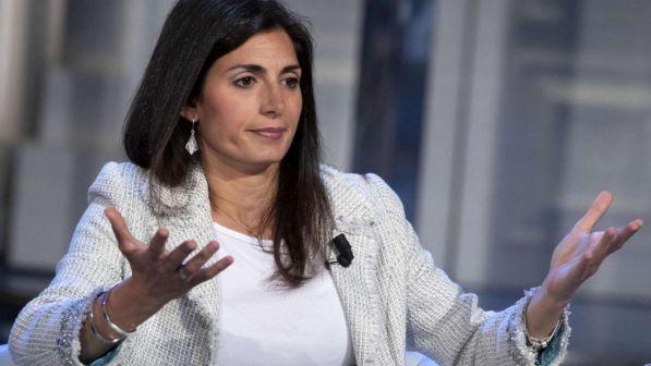 Roma, ex assessore: Raggi voleva bilancio in rosso per privatizzare