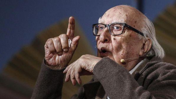 Camilleri ancora in prognosi riservata: "Condizioni critiche"