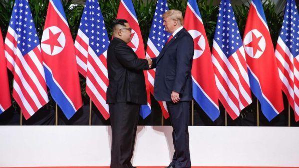Vertice Singapore, Kim elude domanda su volontà di denuclearizzare