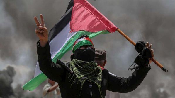 Striscia di Gaza, medico palestinese ucciso durante le proteste