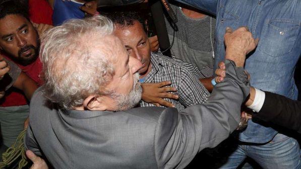 Brasile, parte verso Brasilia la "Marcia nazionale Lula libero"