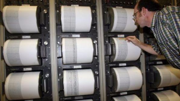 Cina, sisma di magnitudo 6.5: oltre un centinaio le vittime