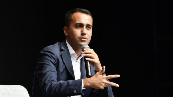 Spread, Di Maio: "Moscovici si è svegliato e ha creato tensioni"