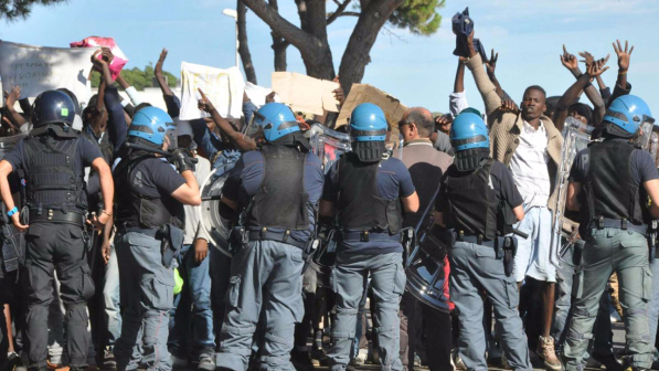 Mattarella: solidale vicinanza a famiglia agente morto a Ventimiglia