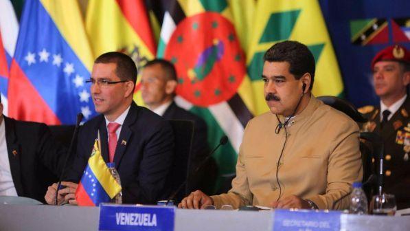 Venezuela, il governo: "Congiura imperialista al vertice di Lima"