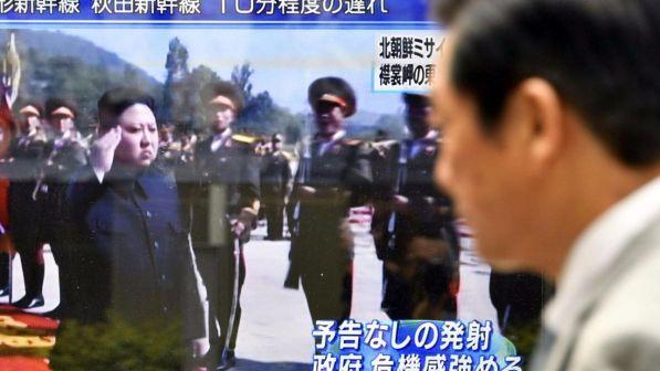 Nord Corea, Trump: "Tutte le opzioni di risposta sono sul tavolo"