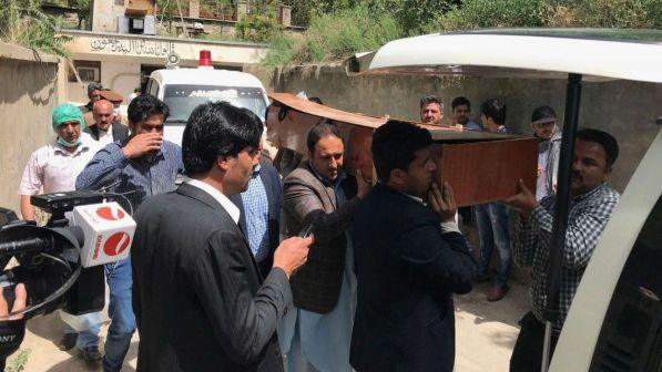 Duplice attacco kamikaze a Kabul: morti e decine di feriti | Tra le vittime anche reporter