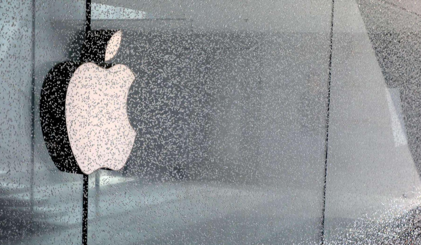 Apple, la Commissione europea dice sì alle nozze con Shazam