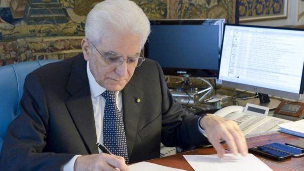 Mattarella al Papa: "Una politica responsabile non alimenta le paure"