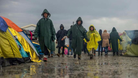 Migranti, Tirana chiede poliziotti italiani per presidiare le frontiere