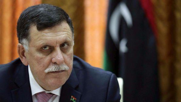 Libia: spari contro l'auto di Sarraj, ferite due guardie del corpo