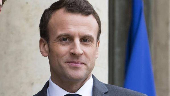 Ex spia russa avvelenata, Macron si riallinea a sostegno di Theresa May | Lavrov reagisce: via diplomatici Gb