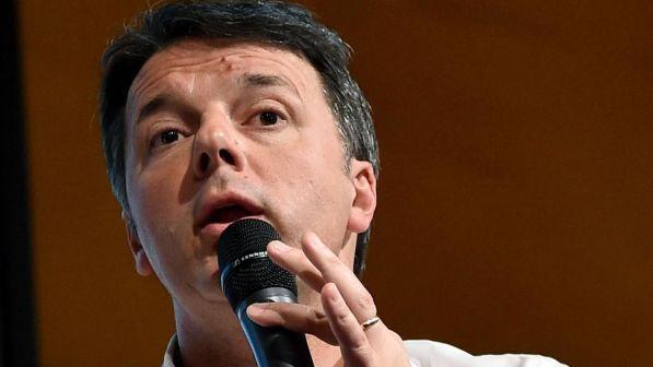 Crisi governo, Renzi: "Appello a M5s per salvare le istituzioni"