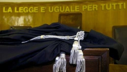 magistrati giudici toghe processo processi tribunale magistrato giudice toga