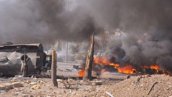 Siria, due esplosioni a Damasco: almeno 44 morti e oltre 100 feriti